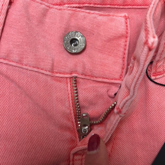 Guess peach lace shorts - Picture 4 of 8